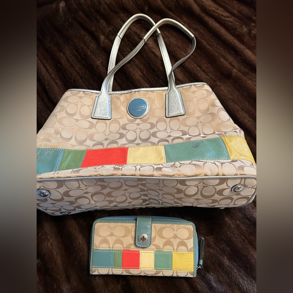 Coach Signature Canvas,  Patent carry all tote and matching wallet.